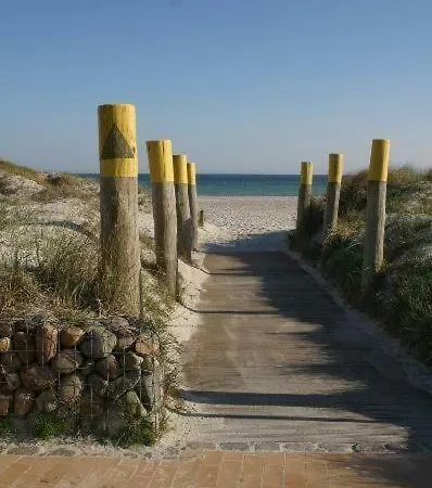 Nur-100-Meter-Vom-Strand-Entfernt-Haus-Strandperle-Mit-Garten Bannesdorf