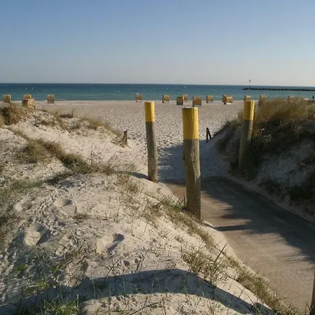 Nur-100-Meter-Vom-Strand-Entfernt-Haus-Strandperle-Mit-Garten Feriehus *